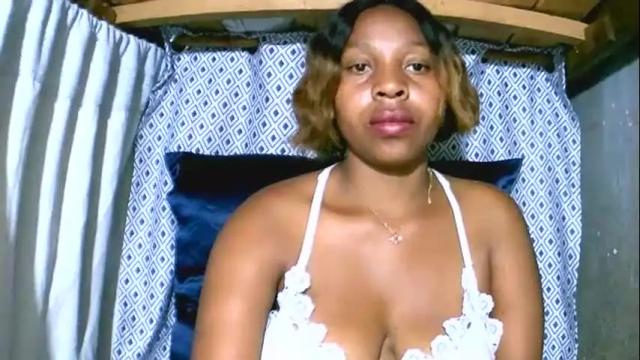 Image 4 of asynaa Stream on Chaturbate on 5 months ago