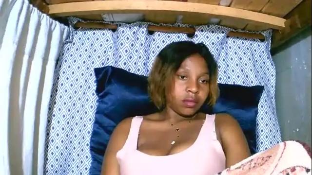 Image 11 of asynaa Stream on Chaturbate on 5 months ago
