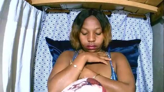 Image 3 of asynaa Stream on Chaturbate on 5 months ago