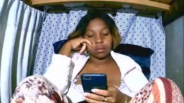 Image 7 of asynaa Stream on Chaturbate on 4 months ago
