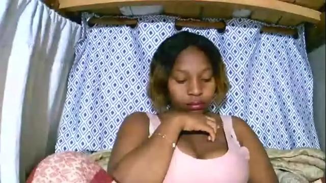 Image 12 of asynaa Stream on Chaturbate on 4 months ago