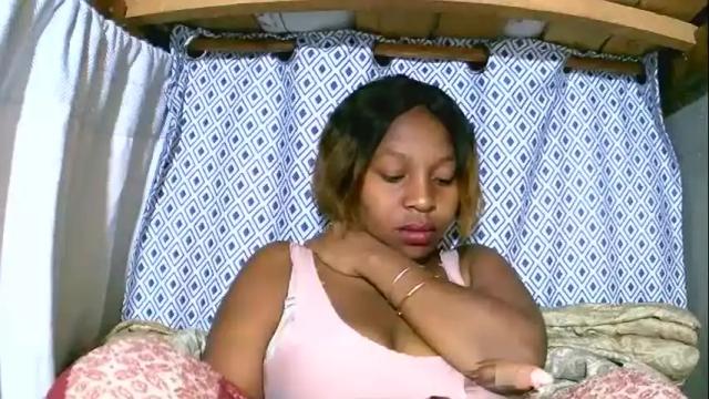 Image 7 of asynaa Stream on Chaturbate on 4 months ago