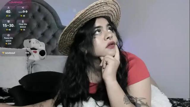 Image 3 of atena_hill Stream on Chaturbate on 2 months ago