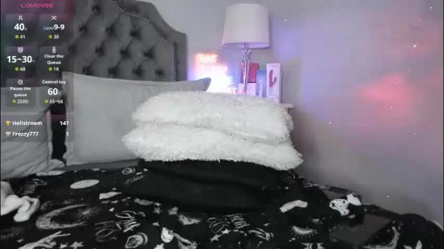 Image 2 of atena_hill Stream on Chaturbate on 1 month ago