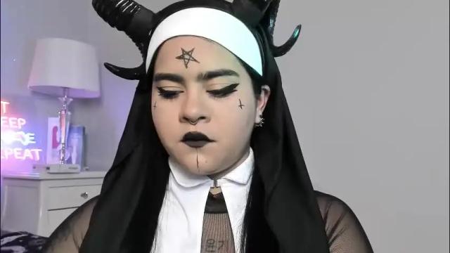 Image 2 of atena_hill Stream on Chaturbate on 6 days ago