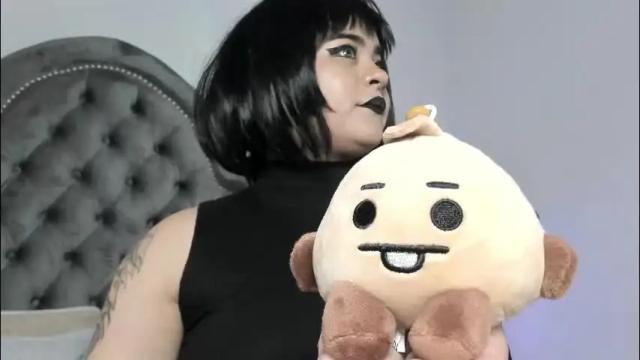 Image 12 of atena_hill Stream on Chaturbate on 2 days ago