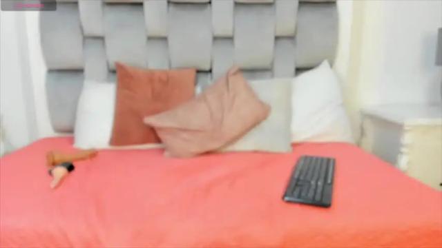 Image 8 of atenea__williams Stream on Chaturbate on 12 months ago