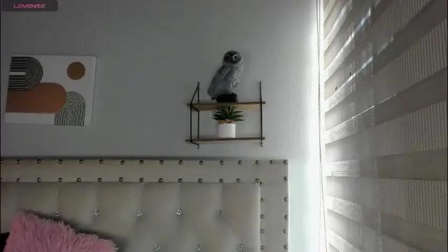 Image 3 of atenea_klett_ Stream on Chaturbate on 1 month ago
