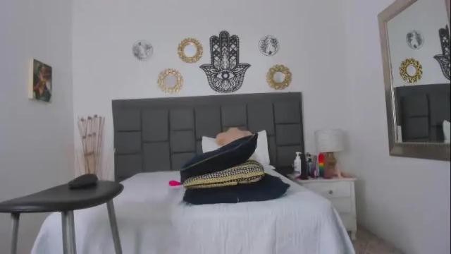 Image 8 of atenea_milk Stream on Chaturbate on 29 days ago