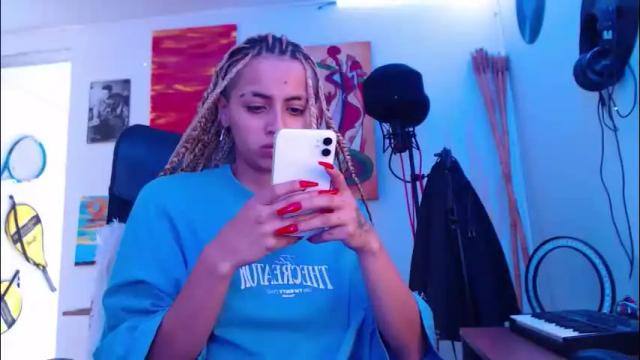 Image 2 of ateneasairce Stream on Chaturbate on 3 months ago