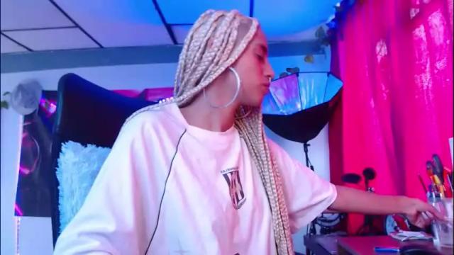 Image 3 of ateneasairce Stream on Chaturbate on 1 month ago