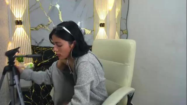 Image 2 of athenasexxxy Stream on Chaturbate on 14 days ago