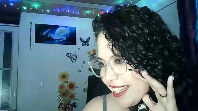 Image 6 of athenea_ferrero Stream on Chaturbate on 17 months ago