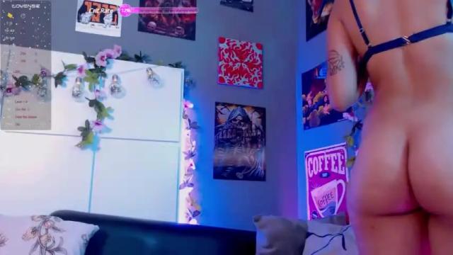 Image 3 of athenealane Stream on Chaturbate on 16 months ago