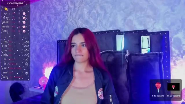 Image 7 of atheneasanz Stream on Chaturbate on 19 months ago
