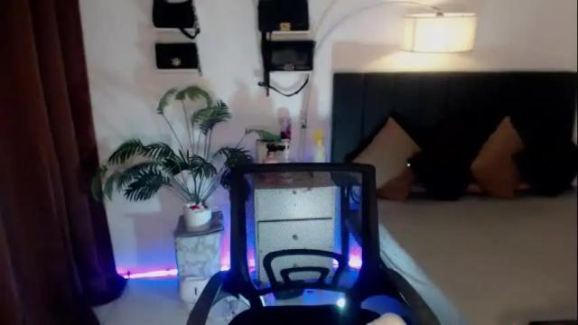 Image 11 of athisamore Stream on Chaturbate on 1 month ago