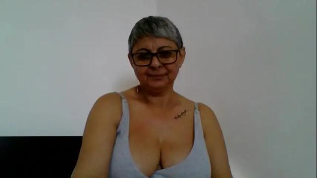 Image 10 of atikaarea Stream on Chaturbate on 25 days ago