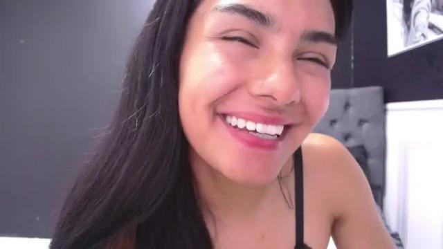 Image 7 of atilana_diaz Stream on Chaturbate on 16 months ago