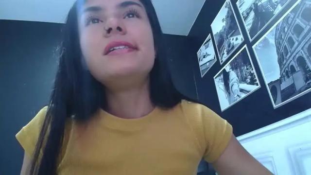 Image 7 of atilana_diaz Stream on Chaturbate on 15 months ago