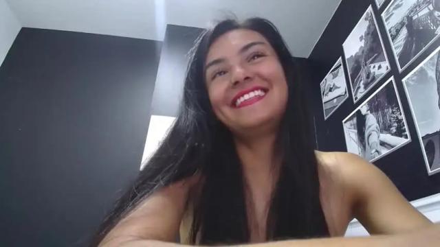 Image 4 of atilana_diaz Stream on Chaturbate on 15 months ago