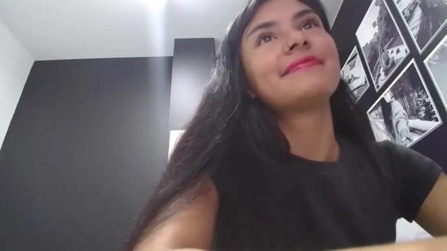 Image 6 of atilana_diaz Stream on Chaturbate on 15 months ago