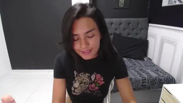 Image 12 of atilana_diaz Stream on Chaturbate on 14 months ago