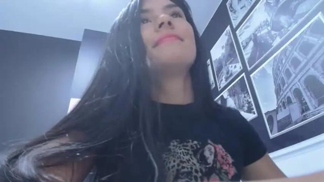 Image 11 of atilana_diaz Stream on Chaturbate on 14 months ago