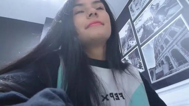 Image 6 of atilana_diaz Stream on Chaturbate on 14 months ago
