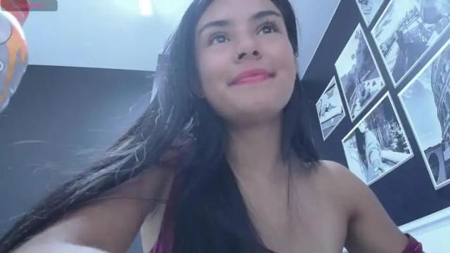 Image 11 of atilana_diaz Stream on Chaturbate on 14 months ago