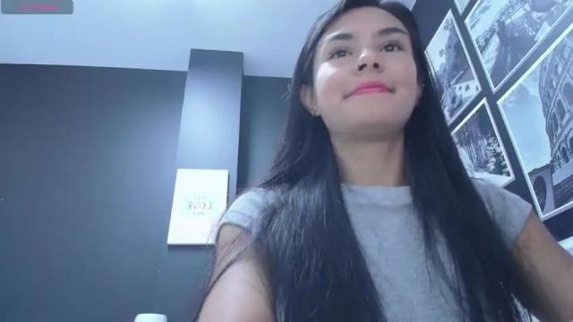 Image 3 of atilana_diaz Stream on Chaturbate on 14 months ago