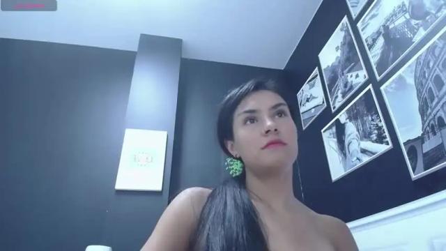 Image 7 of atilana_diaz Stream on Chaturbate on 14 months ago