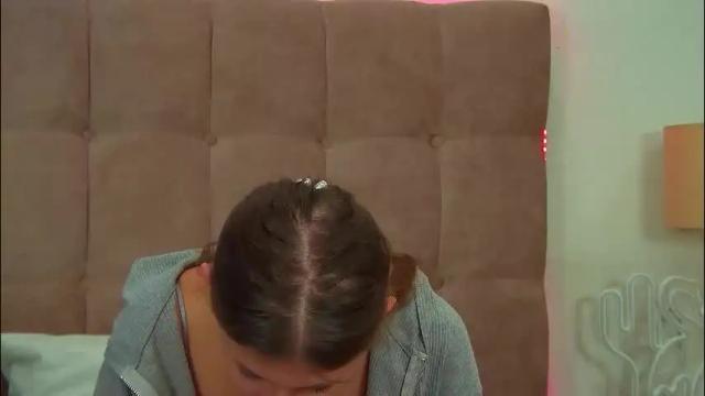 Image 4 of audreybarlow Stream on Chaturbate on 1 month ago