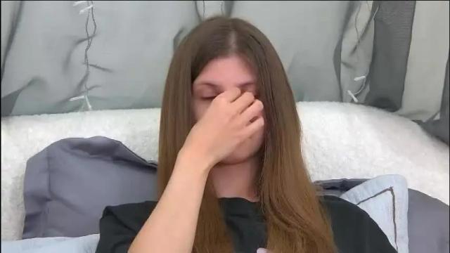 Image 11 of audreybarlow Stream on Chaturbate on 2 days ago