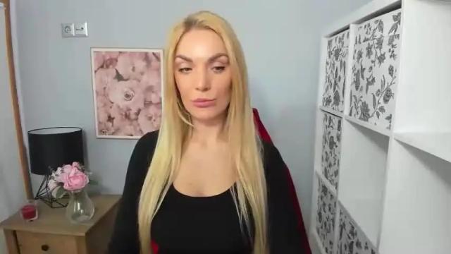 Image 7 of aullorasensual Stream on Chaturbate on 14 months ago
