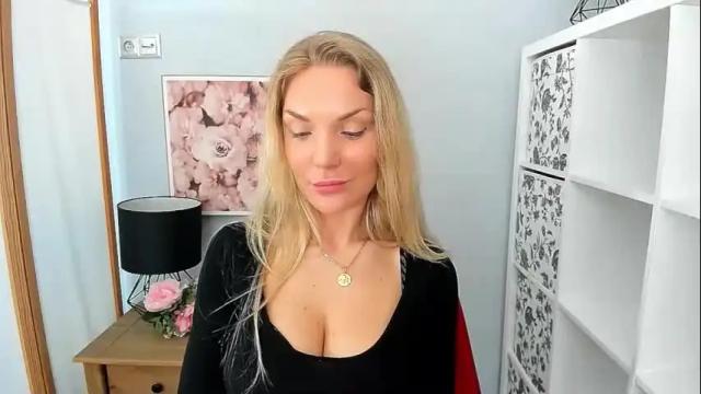 Image 6 of aullorasensual Stream on Chaturbate on 1 month ago