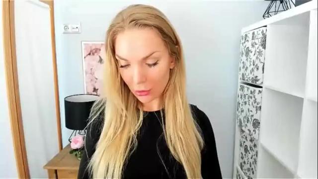 Image 3 of aullorasensual Stream on Chaturbate on 1 month ago