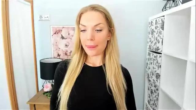 Image 6 of aullorasensual Stream on Chaturbate on 1 month ago