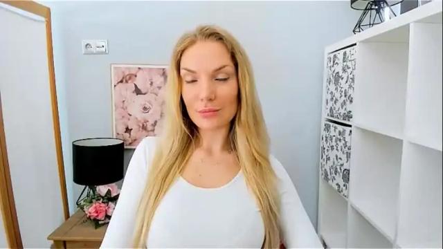 Image 10 of aullorasensual Stream on Chaturbate on 1 month ago