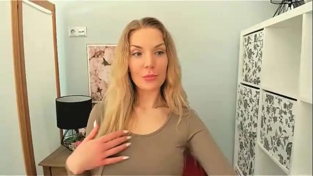 Image 2 of aullorasensual Stream on Chaturbate on 18 days ago