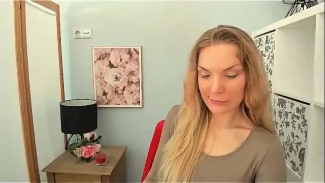 Image 8 of aullorasensual Stream on Chaturbate on 18 days ago