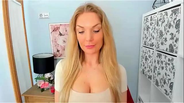 Image 12 of aullorasensual Stream on Chaturbate on 14 days ago