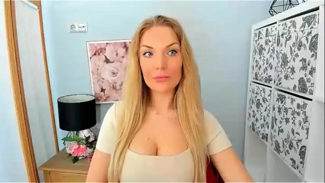 Image 3 of aullorasensual Stream on Chaturbate on 14 days ago