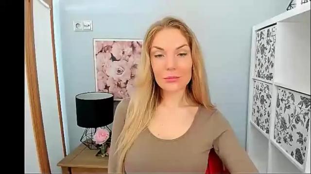 Image 2 of aullorasensual Stream on Chaturbate on 6 days ago