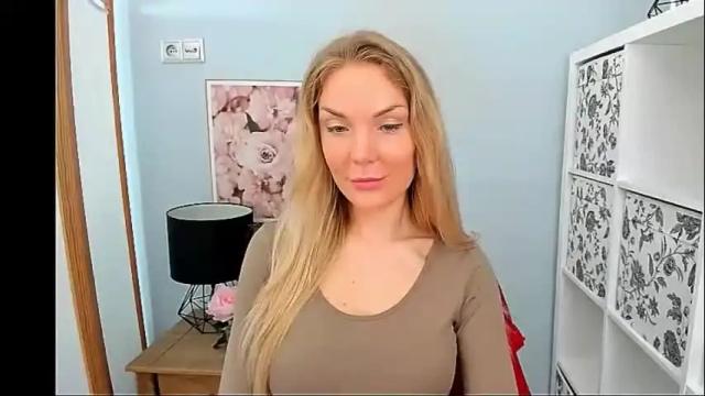 Image 6 of aullorasensual Stream on Chaturbate on 6 days ago