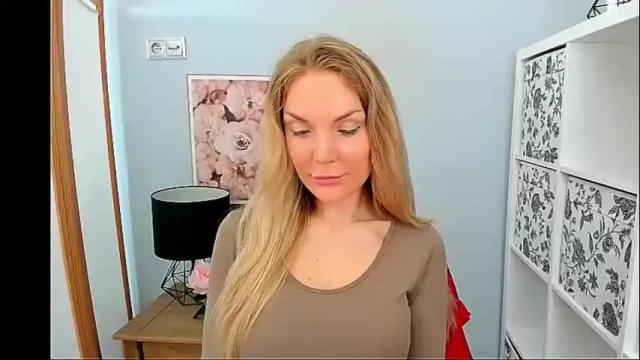 Image 8 of aullorasensual Stream on Chaturbate on 6 days ago