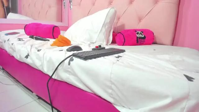 Image 7 of aura_11 Stream on Chaturbate on 20 months ago