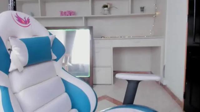Image 10 of aura_janssen Stream on Chaturbate on 1 month ago