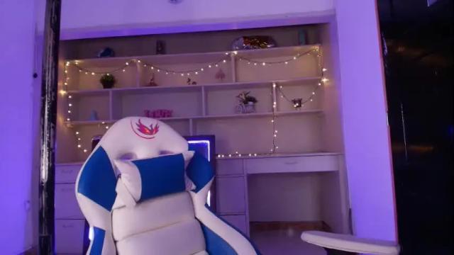 Image 12 of aura_janssen Stream on Chaturbate on 12 days ago