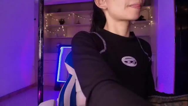 Image 4 of aura_janssen Stream on Chaturbate on 1 month ago