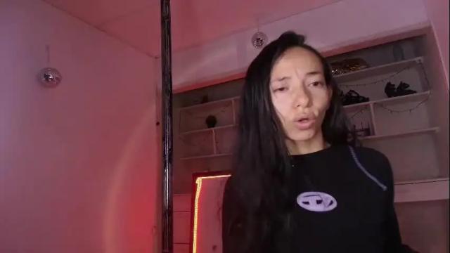 Image 4 of aura_janssen Stream on Chaturbate on 1 month ago